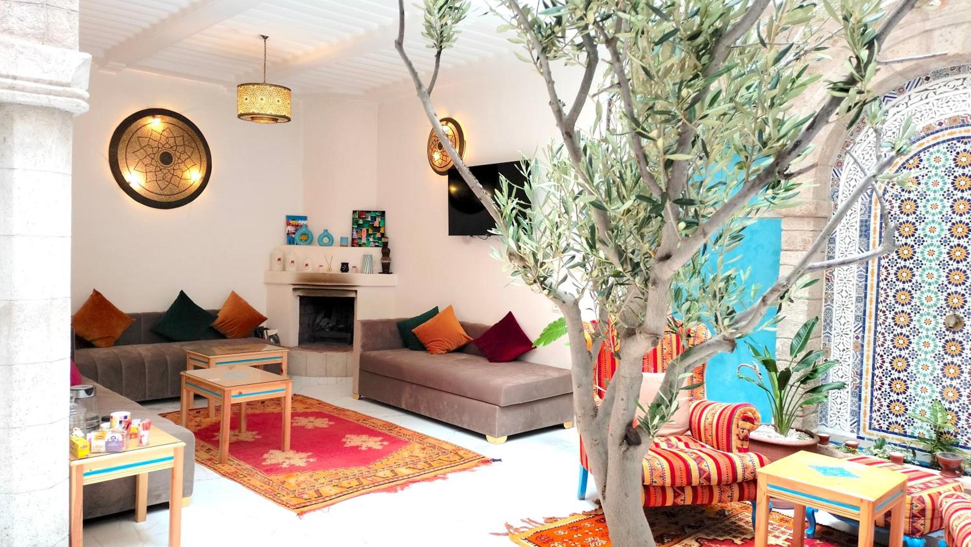אסאוירה Riad Al Manara מראה חיצוני תמונה